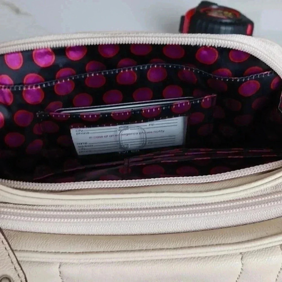 Tyler Rodan small, beige vegan crossbody bag - Picture 3 of 5